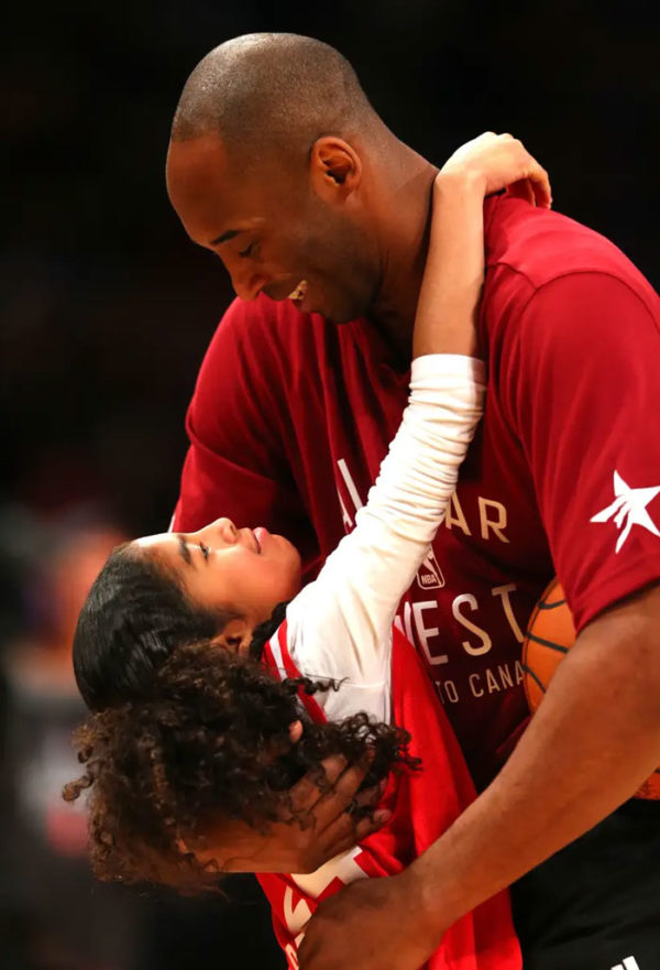 15 Pics Of Late Kobe Bryant And His Daughter ‘Gigi’ Showing Their Close